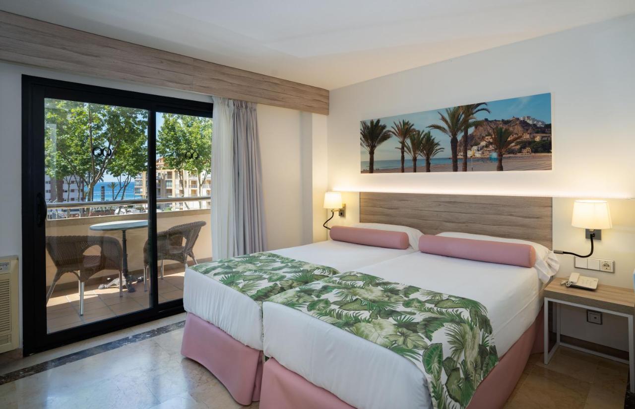 Double Room Avenue View